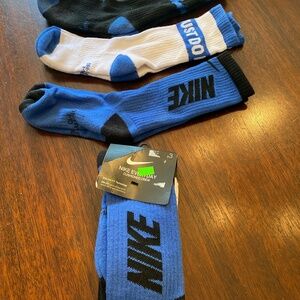 Nike dri fit socks